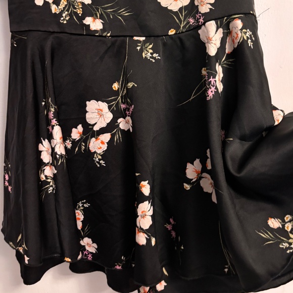 Inspired Hearts Romper Black /multi Short Puffer Sleeves large Pull On - Picture 13 of 14